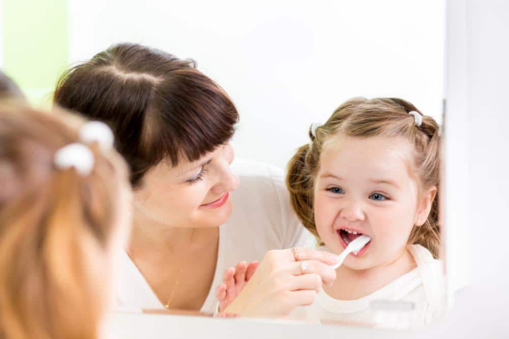 Child-Brushing-RZ